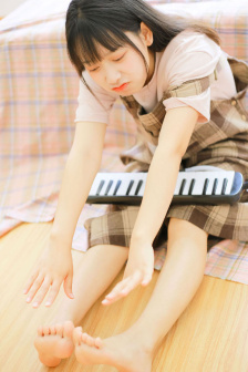《老师为救学生》免费观看